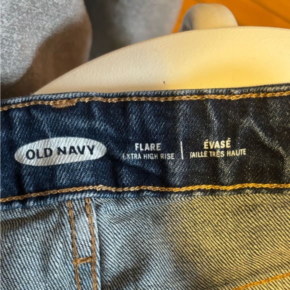 Old Navy High Rise Flare Blue Jeans - Picture 3 of 9
